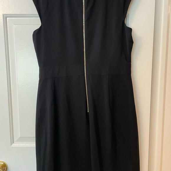 Little Black dress - Picture 2 of 4